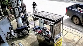 Đang ế thì gặp khách sộp chốt luôn cả quầy