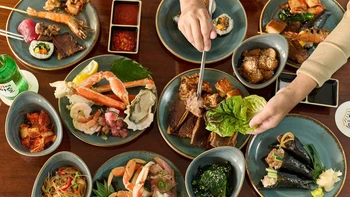 Bị chủ quán buffet mắng 'ăn lắm thế', khách trả tiền gấp đôi rồi bóc phốt lên mạng