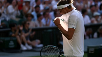 Alexander Zverev cân nhắc trị liệu tâm lý sau thất bại ở Wimbledon 2025