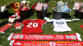 Liverpool dựng tượng đài tưởng niệm Diogo Jota tại Anfield từ vật liệu đặc biệt