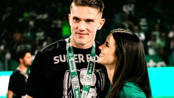 Gyokeres chia tay bạn gái người mẫu để quyết tâm rời Sporting Lisbon