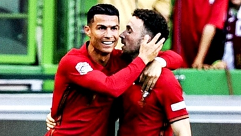 Cristiano Ronaldo gây xúc động với lời tiễn biệt Diogo Jota