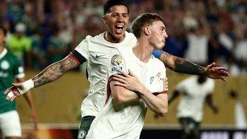 Vé xem Chelsea đá bán kết FIFA Club World Cup rớt thảm, rẻ hơn cốc bia