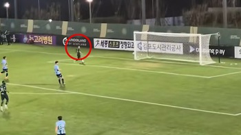 Pha bỏ lỡ cơ hội ghi bàn có 1-0-2