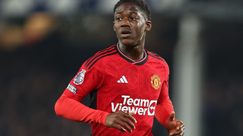 Mainoo tiến thoái lưỡng nan vì là ‘báu vật’ của fan Man Utd