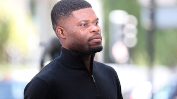 Fan Villarreal ký đơn phản đối chiêu mộ Thomas Partey giữa cáo buộc hiếp dâm