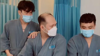 'Bựa trắng' trên đầu cậu nhỏ là gì?