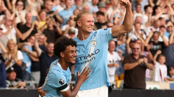 Erling Haaland trêu chọc vụ ‘lỡ lời’ của Madueke trước Wolves
