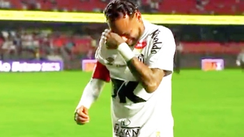 Lý do Neymar bật khóc như đứa trẻ ở giải vô địch Brazil
