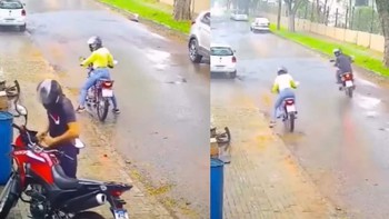 Bạn gái của tên trộm bị bắt vì xe máy hư