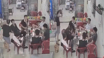 Thanh niên ngồi nhậu bị nữ chủ quán tát u đầu vì đùa quá trớn