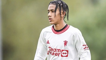 Man Utd triệu tập ‘măng non’ 14 tuổi Gabriel lên đội một