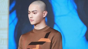 Hứa Khải bị tình cũ đăng 30 bài tố lăng nhăng, quản lý phải nhập viện truyền nước