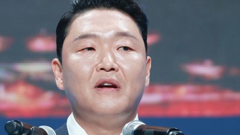Chủ nhân bản hit 'Gangnam style' PSY bị bắt