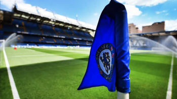 Bí mật Stamford Bridge: Tro cốt huyền thoại Chelsea được chôn dưới chấm phạt đền