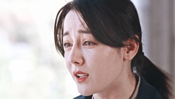 Địch Lệ Nhiệt Ba sau 12 năm đóng phim vẫn bị chê là 'đẹp nhưng đơ'