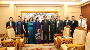 Long Châu đồng hành cùng cuộc thi 'Cơ sở y tế Xanh - Sạch - Đẹp' lần thứ I