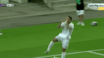 Ronaldo ghi hat-trick kỷ niệm 12 năm với cú ăn mừng ‘Siuuu’