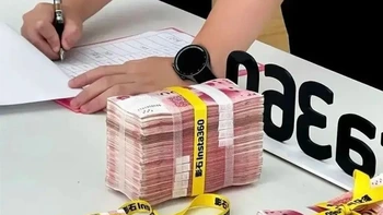 Thưởng tiền tỉ cho nhân viên giảm cân, choáng với số ký người thắng đã 'thổi bay'