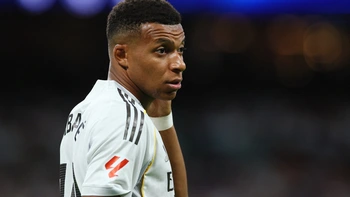 Kylian Mbappe nói về những mặt tối sau ánh hào quang sân cỏ