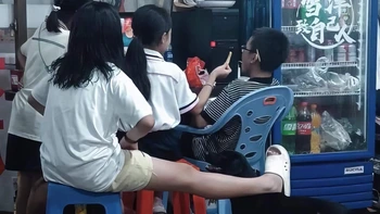 Ảnh vui 17-9: 'Không biết nên cho nhỏ này 3 mũi không ta?'