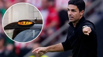 Tài xế taxi ‘ăn nên làm ra’ nhờ quy định mới của Arsenal