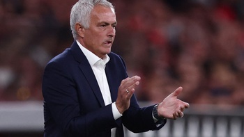 Jose Mourinho và ‘vụ làm ăn lỗ vốn’ mang tên Benfica