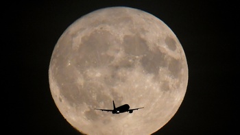 Trung Quốc công bố phần mềm đầu tiên trên thế giới đo thời gian cho Mặt trăng