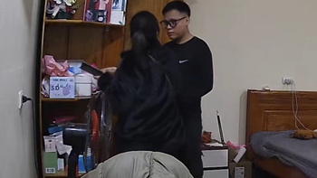 Ông chồng giấu 'quỹ đen' lỏng lẻo bị 'nóc nhà' bắt bài