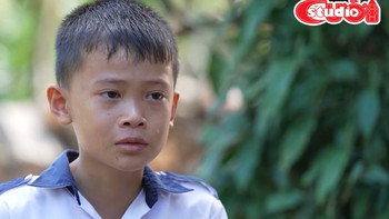 Cậu bé nghẹn ngào kể cha bị thương nhưng giấu vì sợ mọi người lo lắng