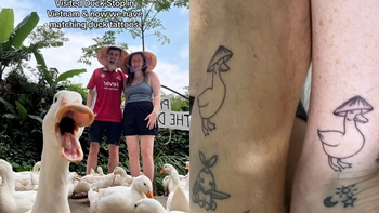 Cặp đôi Tây xăm hình chú vịt đội nón lá sau khi du lịch Việt Nam