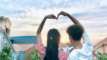 Mùa tổng động viên cưới