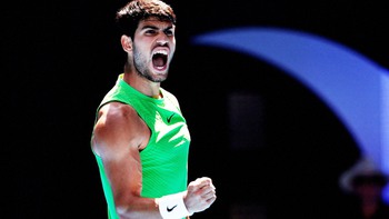 Alcaraz chạy hơn 10km đổi lấy vé tứ kết Úc mở rộng và 436.000 euro