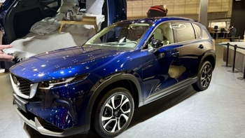 Mazda CX-5 mới về Việt Nam có thể làm nhà di động: Người 1m80 vẫn có thể ngủ thoải mái
