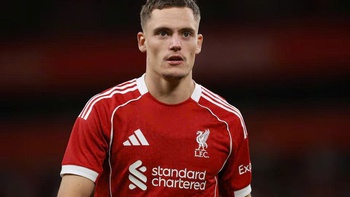 Chuyển nhượng quốc tế 2025: Bóng đá nam 'vung tay' 13,08 tỉ USD