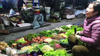 Những mảnh chợ đập nhịp dân sinh