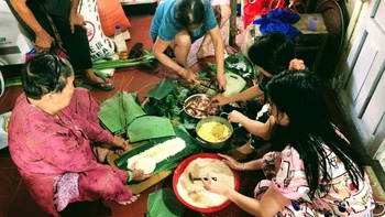 Dù con lớn khôn cỡ nào, mẹ vẫn muốn giữ con trong vòng tay