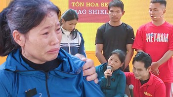 Người mẹ nén nỗi đau cùng con gái đến trường quay ghi hình Mái ấm gia đình Việt