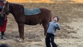 Khoảnh khắc này đã chấm dứt mọi sự tự tin của cô ấy từ nay về sau