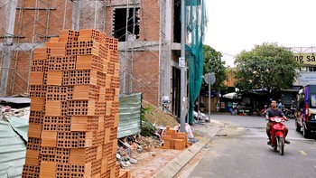 Xây nhà, hoàn công cũng 'kêu' ký giáp ranh, vì sao?