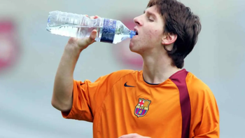 Lộ báo cáo viết tay khuyên Barca không ký Messi
