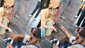Cô gái thua khâm phục khẩu phục trước cao thủ kéo, búa, bao