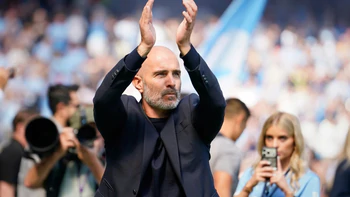 HLV Man City lập thành tích chưa từng có tại Ngoại hạng Anh