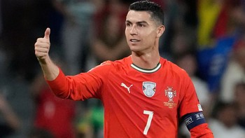 Instagram tuyển Bồ Đào Nha ‘bốc hơi’ 1 triệu follow sau khi Ronaldo rời đi