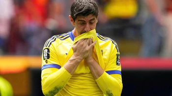Thủ môn Courtois bị ‘cấm chat’ ở tuyển Bỉ