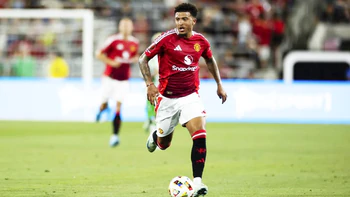 Man Utd ‘đụng đâu lỗ đó’ trên thị trường chuyển nhượng suốt 5 năm