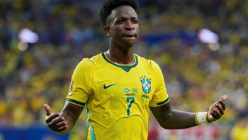 Fan đòi xét nghiệm ADN vì nghi Vinicius là... ‘hàng giả’