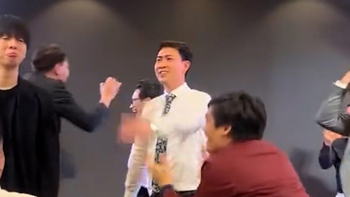 Sếp bị gài tuyên bố 'tăng lương' nhưng vẫn không hề hay biết