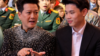 Cầu thủ chớm nổi và showbiz: đi thế nào để không lạc sân?