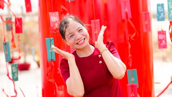 Check-in ở cây lì xì khổng lồ, nhận ‘lộc’ bất ngờ từ Vinhomes Green Paradise Cần Giờ